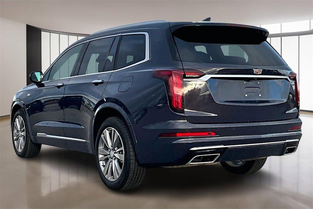 used 2025 Cadillac XT6 car, priced at $44,000