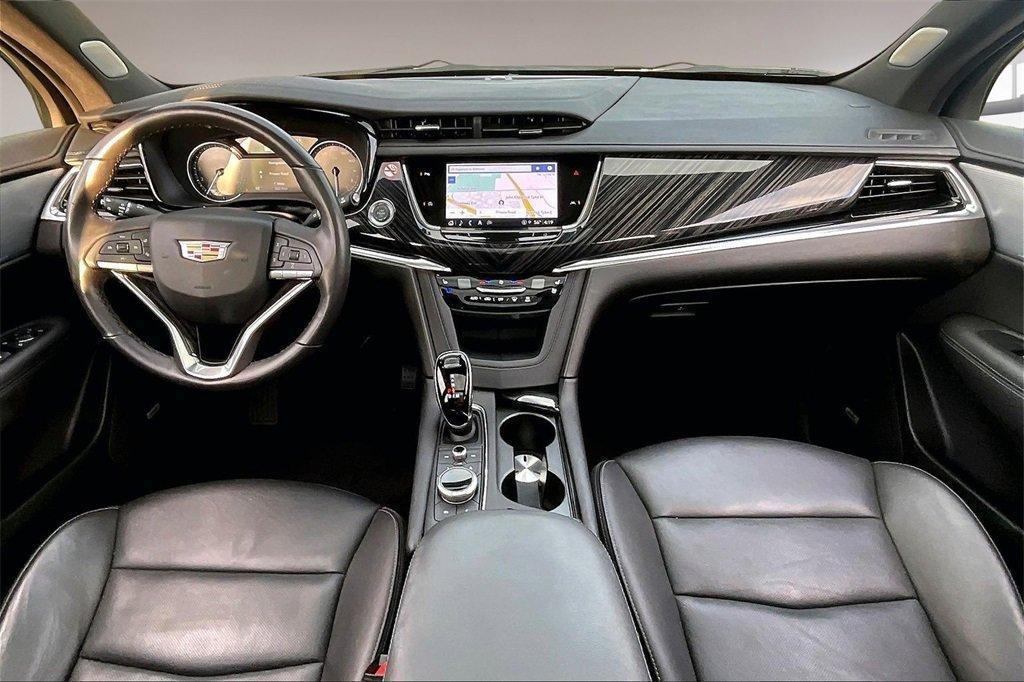 used 2025 Cadillac XT6 car, priced at $44,000