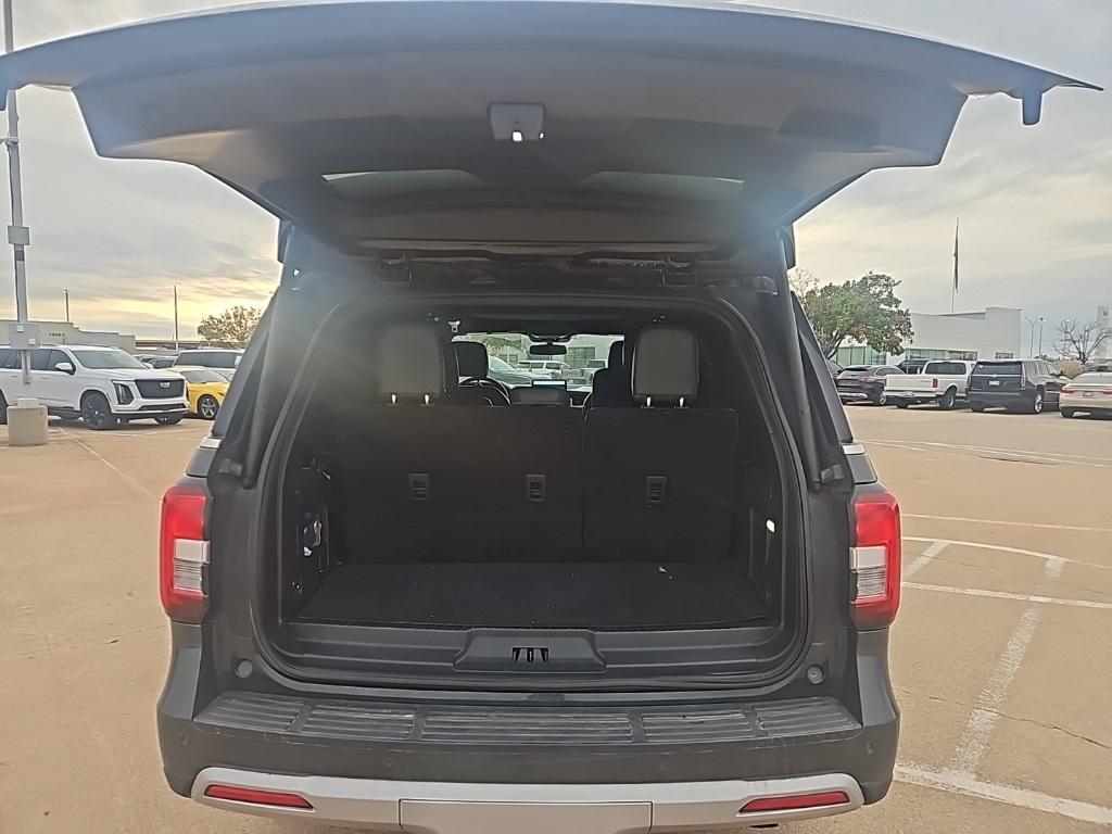 used 2022 Ford Expedition car, priced at $49,000