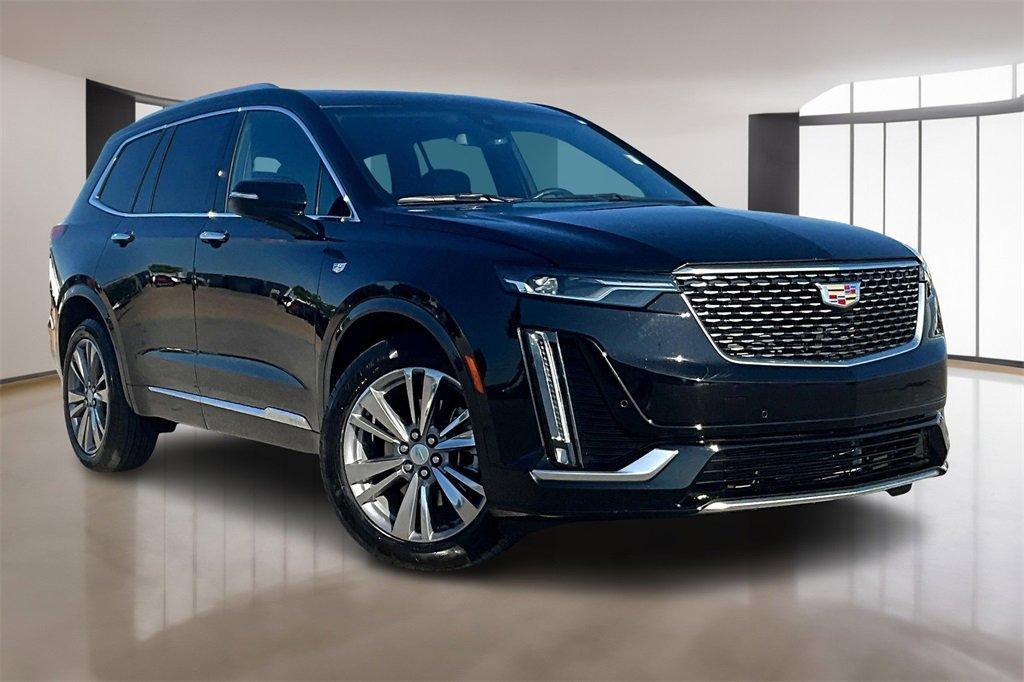 used 2025 Cadillac XT6 car, priced at $45,639