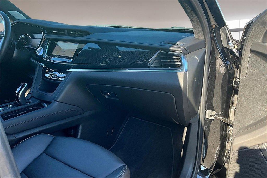 used 2025 Cadillac XT6 car, priced at $45,639