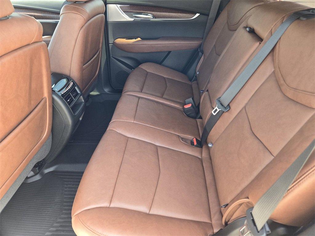 new 2025 Cadillac XT5 car, priced at $57,830