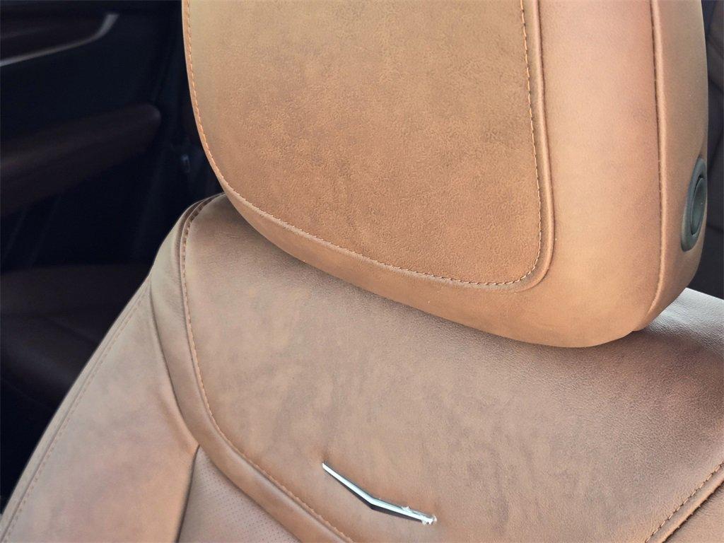 new 2025 Cadillac XT5 car, priced at $57,830