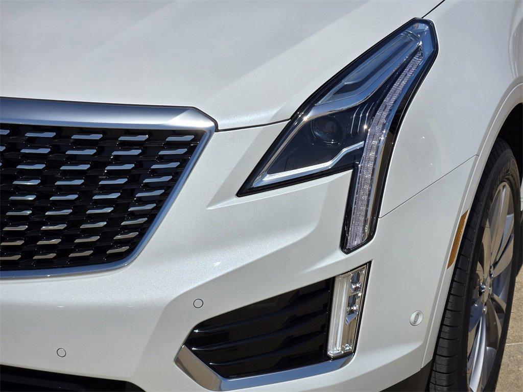 new 2025 Cadillac XT5 car, priced at $57,830