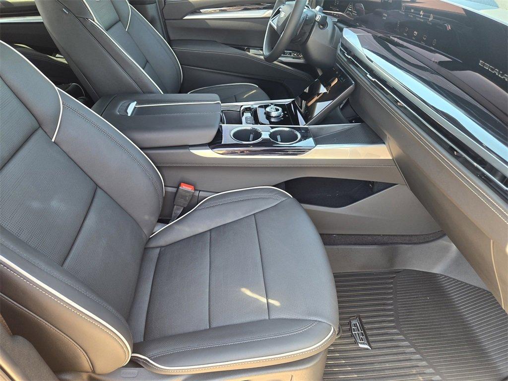 new 2025 Cadillac Escalade car, priced at $109,370