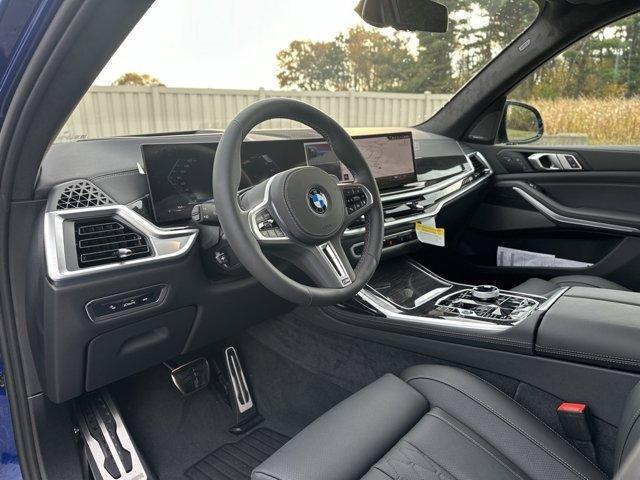 new 2025 BMW X7 car, priced at $120,025