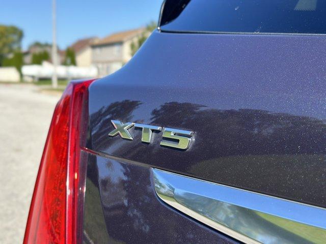 used 2018 Cadillac XT5 car, priced at $17,550