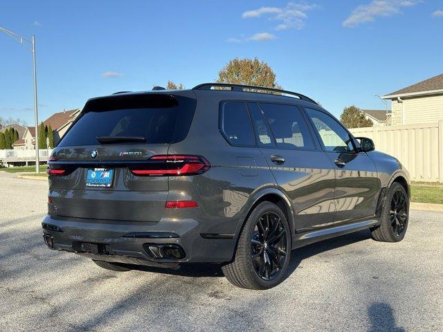 new 2025 BMW X7 car, priced at $123,425