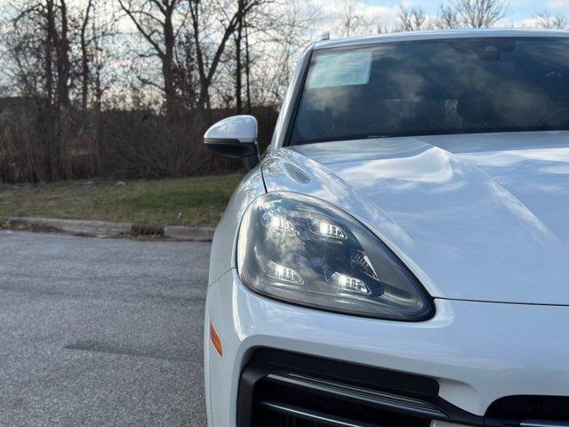 used 2019 Porsche Cayenne E-Hybrid car, priced at $37,980