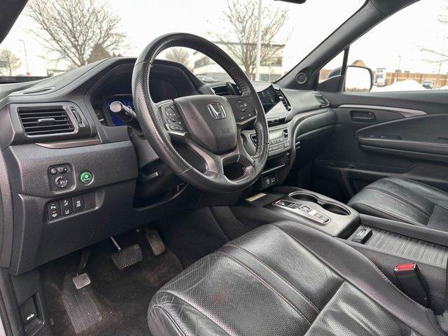used 2022 Honda Passport car, priced at $27,506