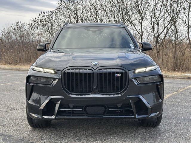 new 2025 BMW X7 car, priced at $121,025