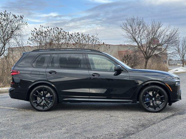 new 2025 BMW X7 car, priced at $121,025