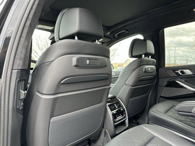 new 2025 BMW X7 car, priced at $98,025