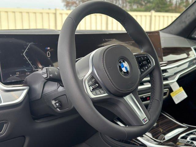 new 2025 BMW X7 car, priced at $97,225