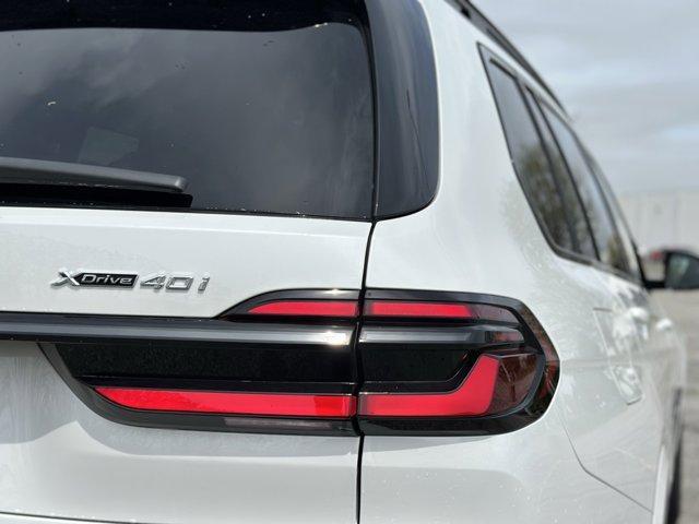 new 2025 BMW X7 car, priced at $98,025