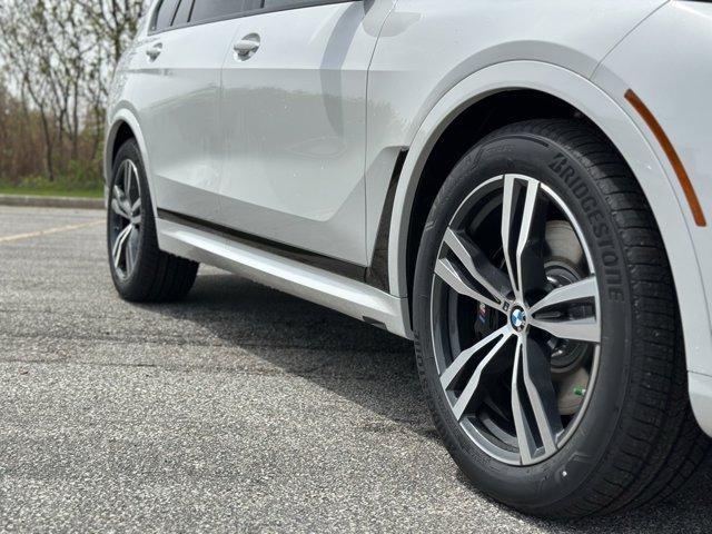 new 2025 BMW X7 car, priced at $98,025