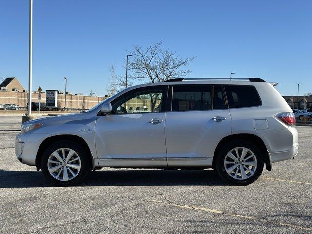 used 2013 Toyota Highlander Hybrid car, priced at $15,980