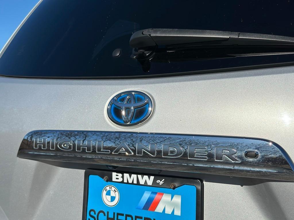 used 2013 Toyota Highlander Hybrid car, priced at $14,786