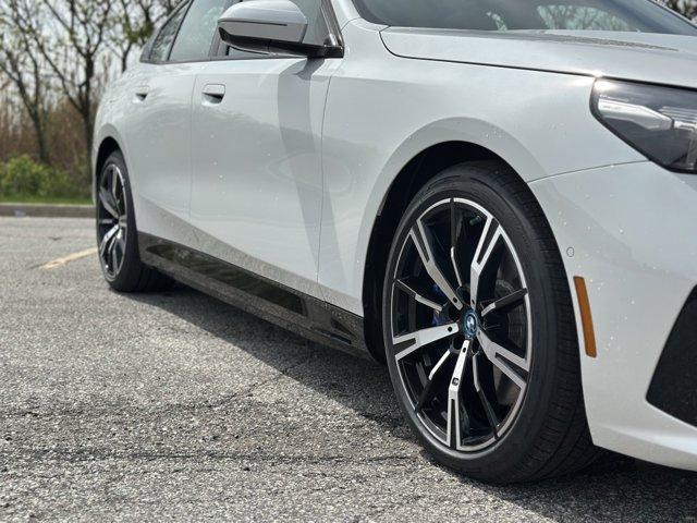 new 2025 BMW 550e car, priced at $80,455