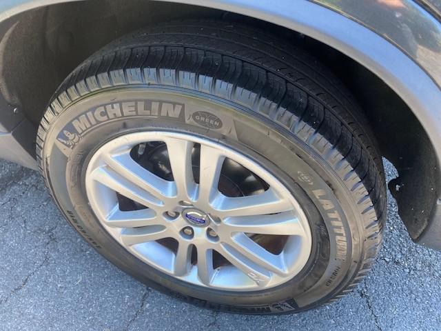 used 2011 Volvo XC90 car, priced at $5,795