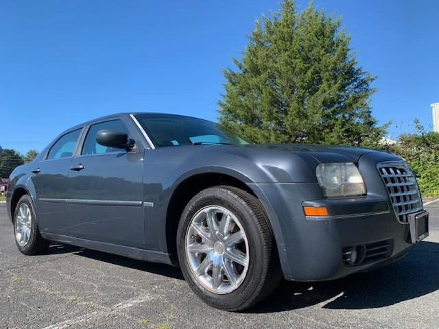 used 2008 Chrysler 300 car, priced at $5,550