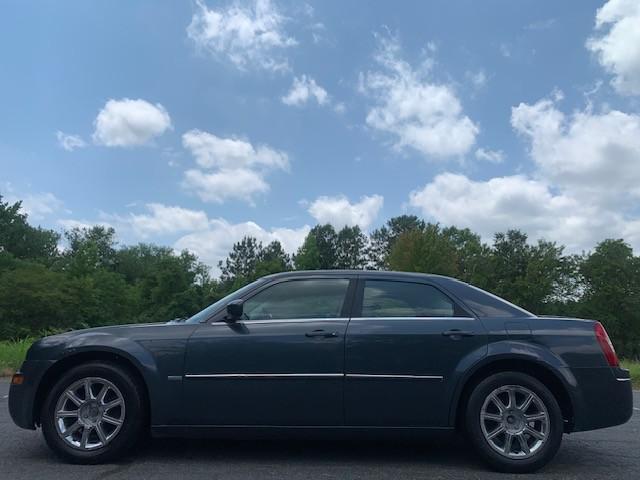 used 2008 Chrysler 300 car, priced at $5,550