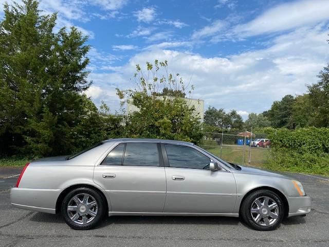 used 2007 Cadillac DTS car, priced at $4,495