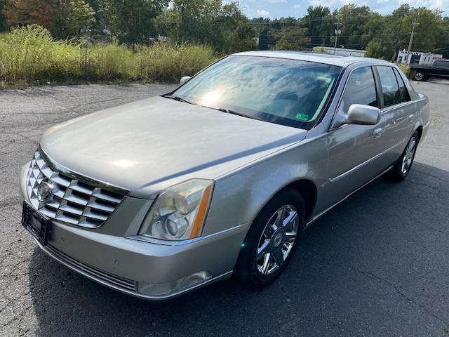 used 2007 Cadillac DTS car, priced at $4,495