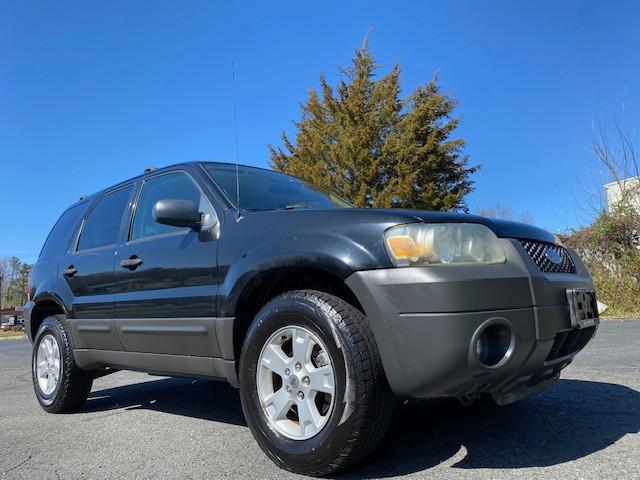 used 2005 Ford Escape car, priced at $5,395