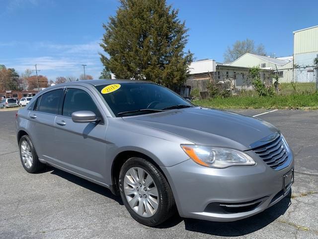 used 2014 Chrysler 200 car, priced at $6,295