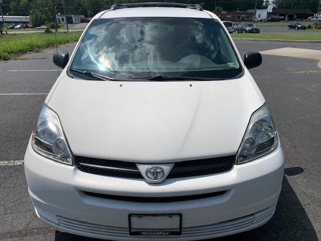 used 2004 Toyota Sienna car, priced at $3,995