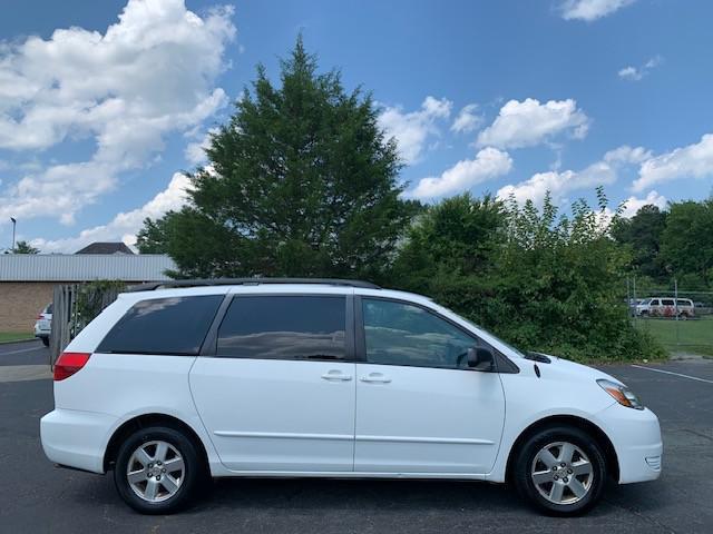 used 2004 Toyota Sienna car, priced at $3,995