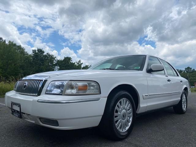 used 2007 Mercury Grand Marquis car, priced at $7,595