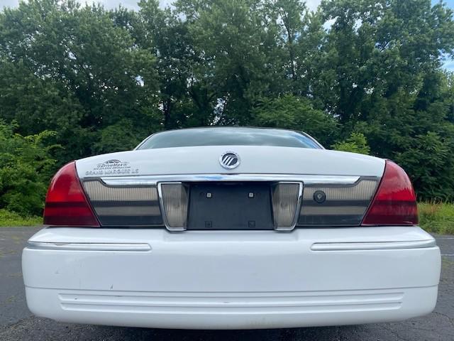 used 2007 Mercury Grand Marquis car, priced at $7,595
