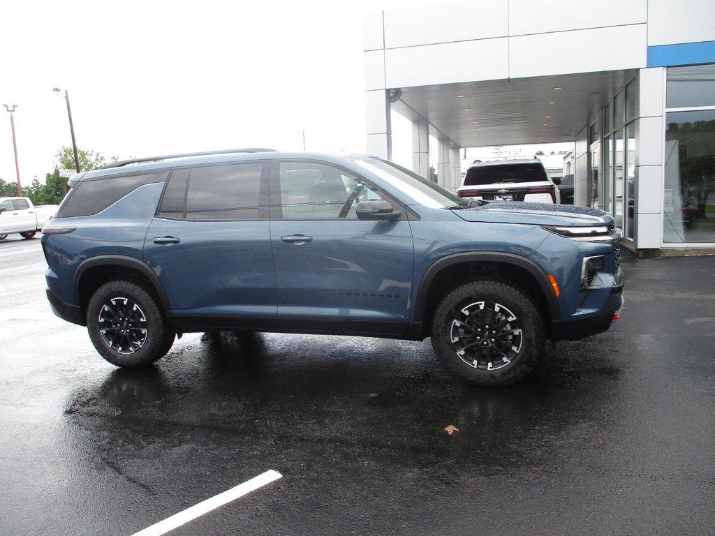 new 2026 Chevrolet Traverse car, priced at $50,599