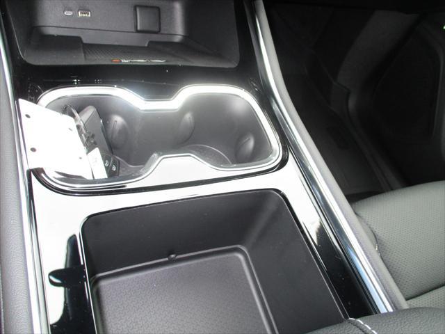 new 2025 Chevrolet Traverse car, priced at $42,599