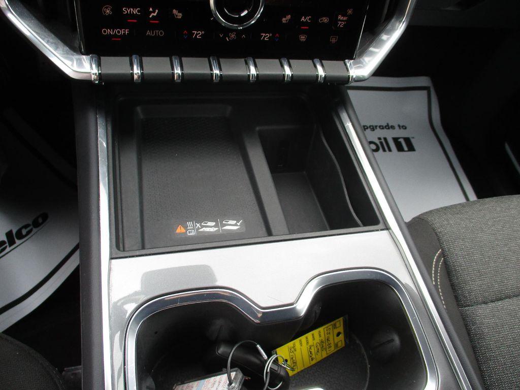 used 2025 GMC Acadia car, priced at $33,999