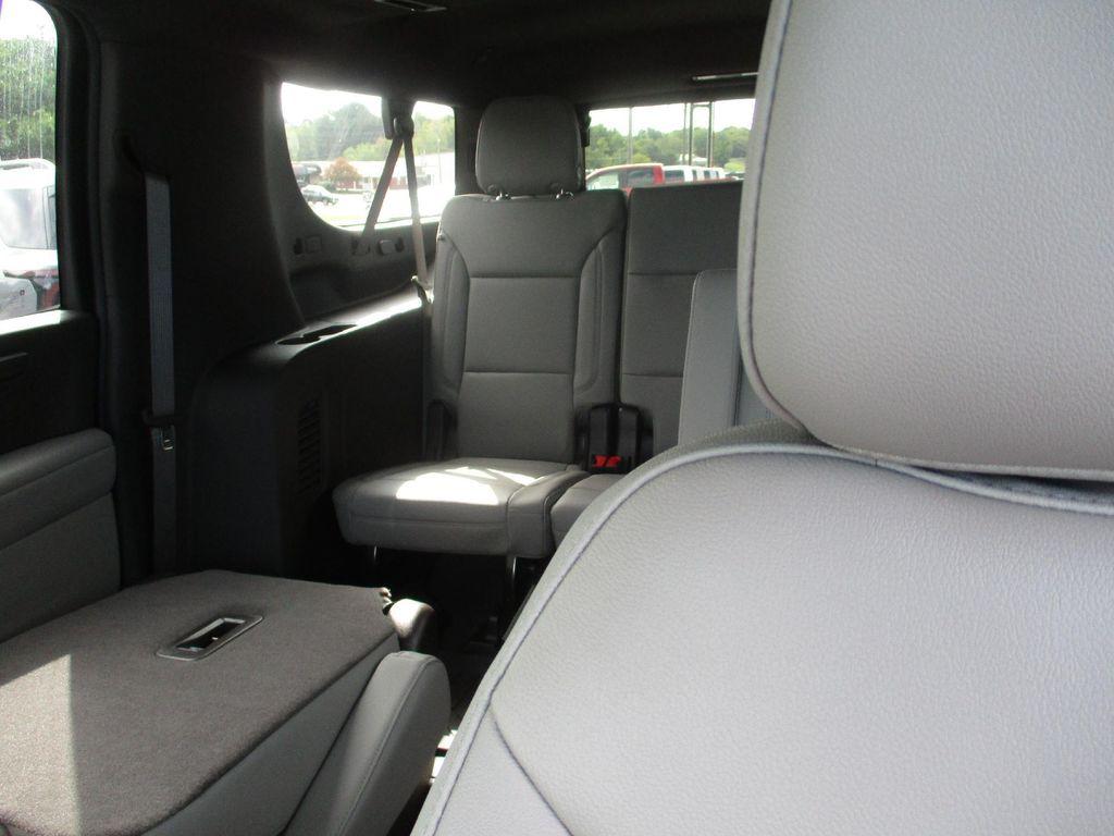 new 2026 Chevrolet Suburban car, priced at $78,999
