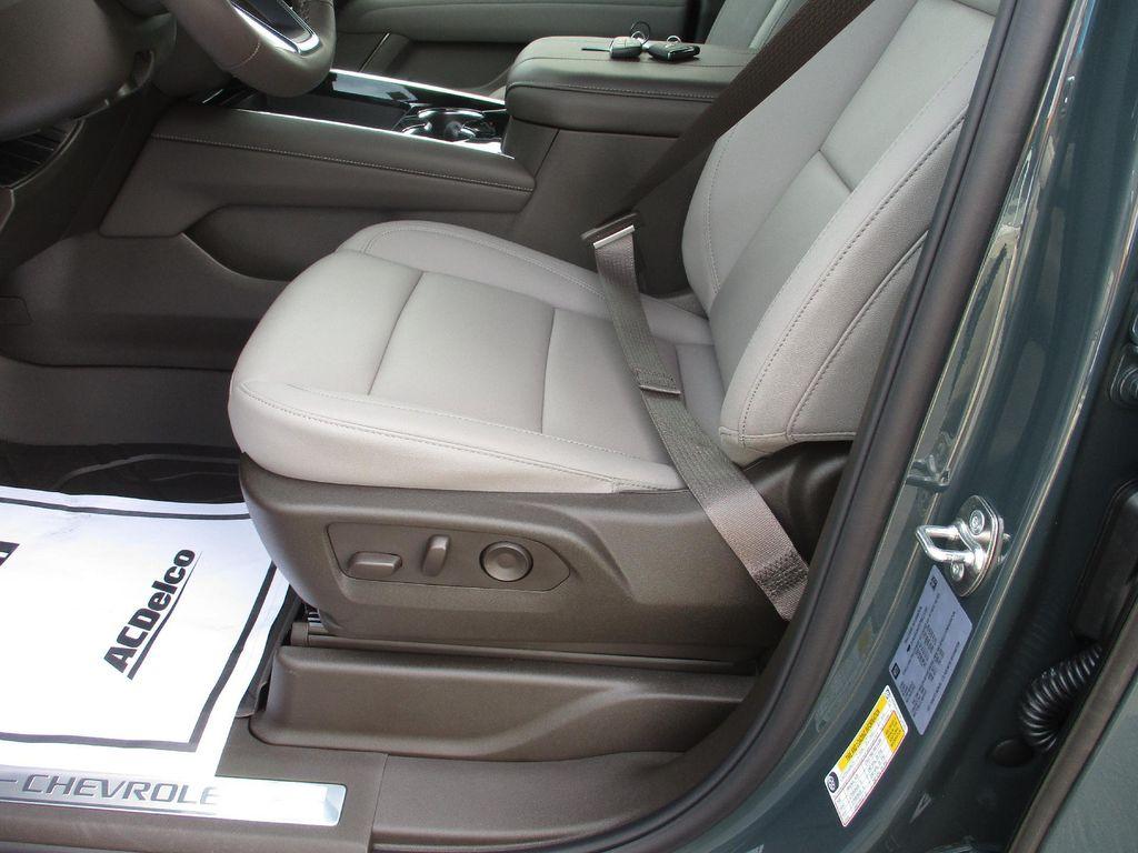 new 2026 Chevrolet Suburban car, priced at $78,999