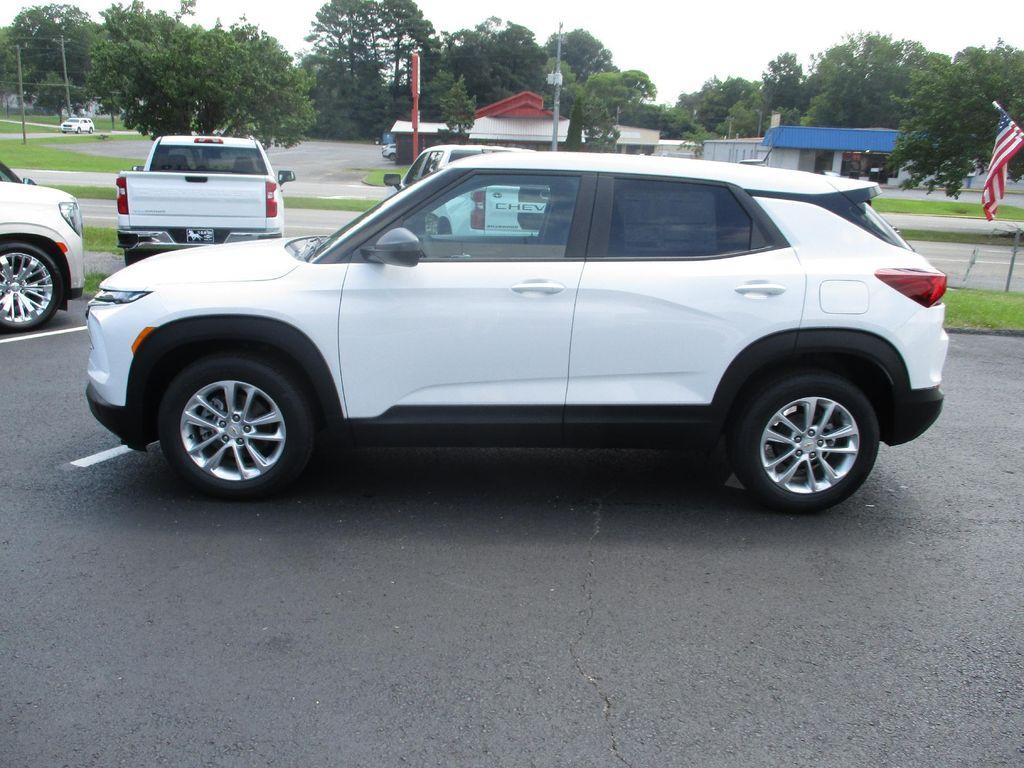 new 2026 Chevrolet TrailBlazer car, priced at $24,999