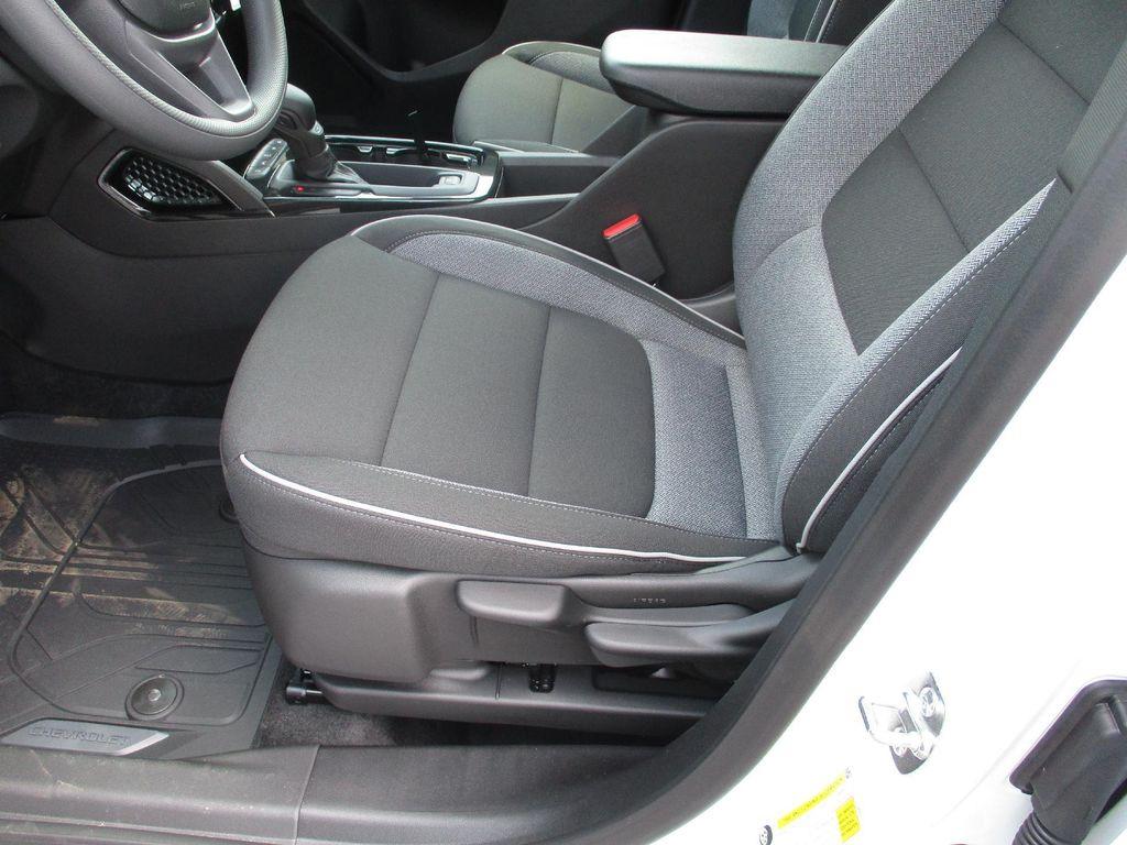 new 2026 Chevrolet TrailBlazer car, priced at $24,999