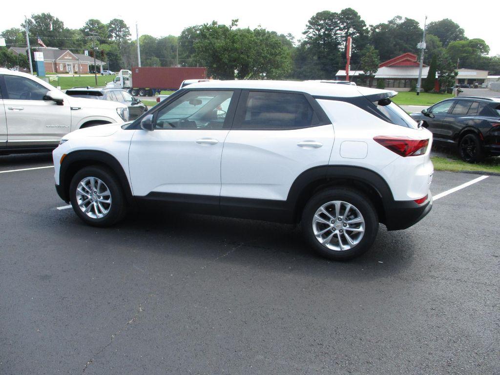 new 2026 Chevrolet TrailBlazer car, priced at $24,999