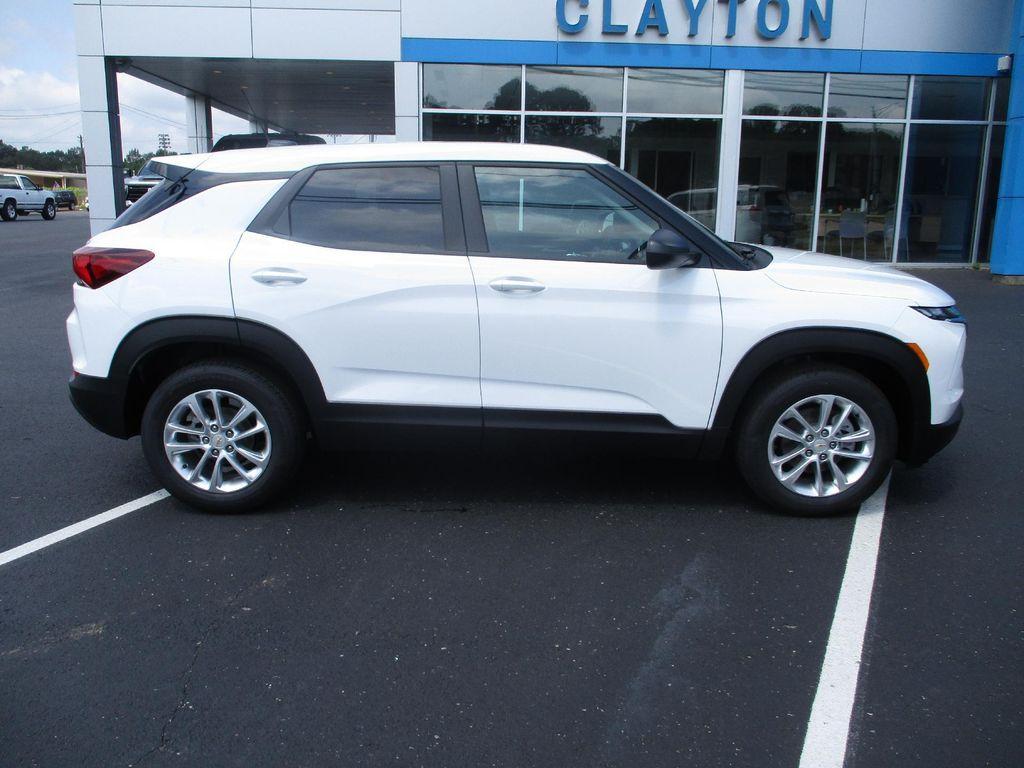 new 2026 Chevrolet TrailBlazer car, priced at $24,999