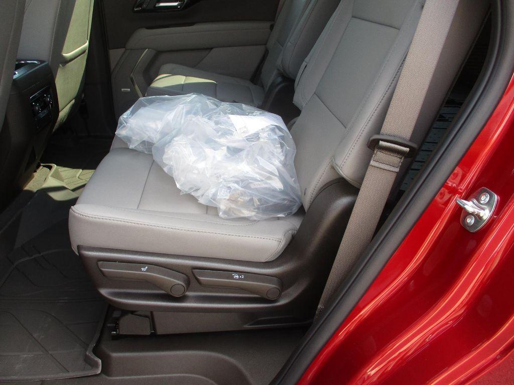 new 2025 Chevrolet Tahoe car, priced at $77,215