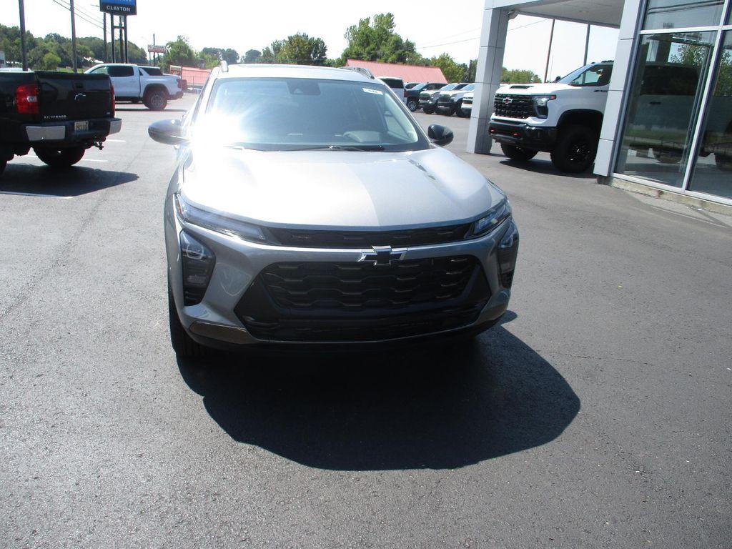 new 2025 Chevrolet Trax car, priced at $25,999