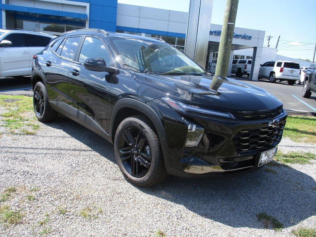 new 2025 Chevrolet Trax car, priced at $25,585