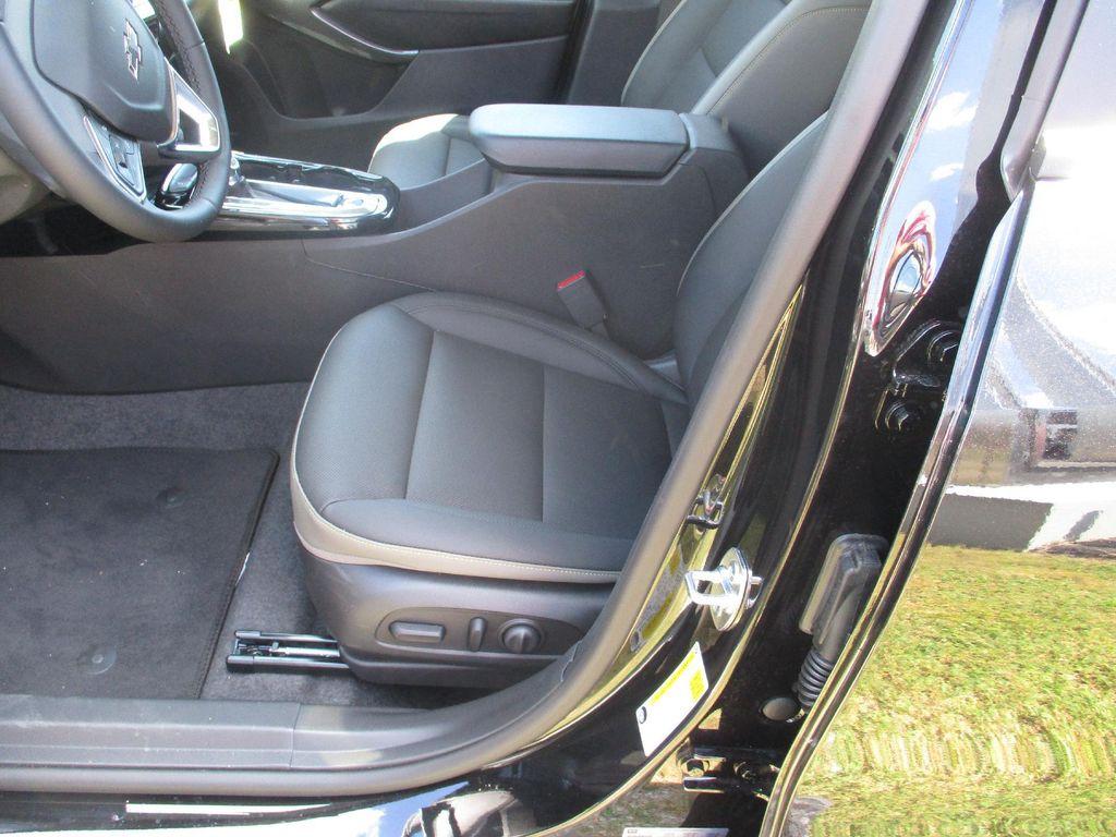new 2025 Chevrolet Trax car, priced at $25,585