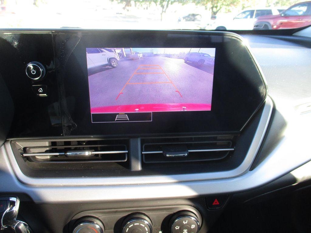 used 2024 Chevrolet Trax car, priced at $18,999