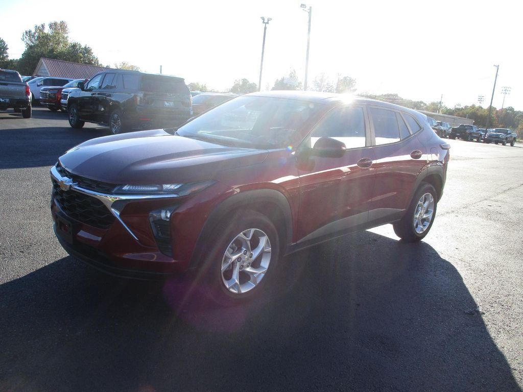 used 2024 Chevrolet Trax car, priced at $18,999