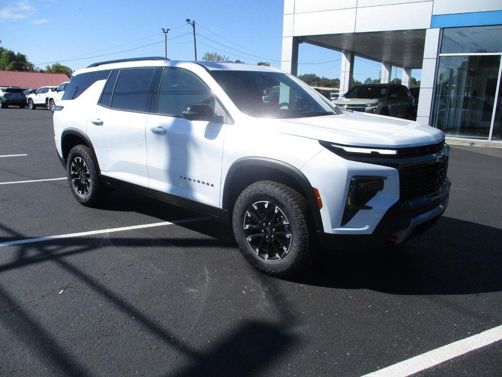 new 2026 Chevrolet Traverse car, priced at $52,999